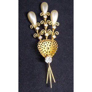 Vintage Goldtone Brooch w/Rhinestone & Fau…